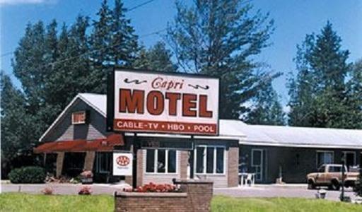 Capri Motel Mackinaw City Exterior foto