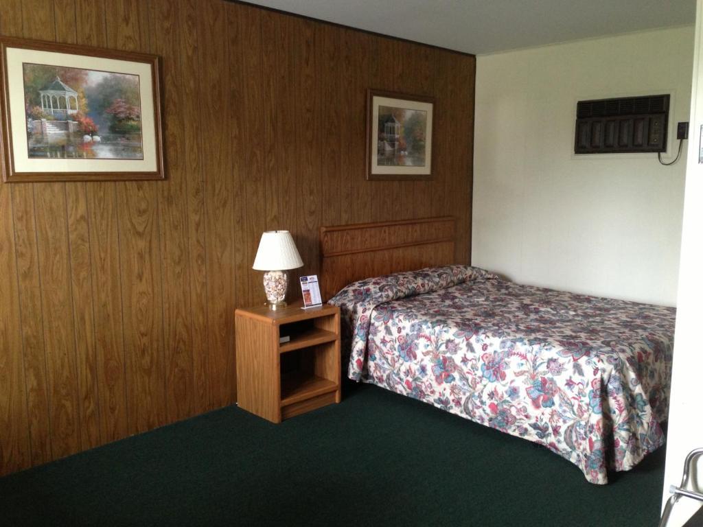 Capri Motel Mackinaw City Habitación foto